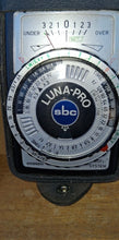 Load image into Gallery viewer, Vintage Gossen Luna-Pro SBC Analog Light Exposure Meter w/ Case