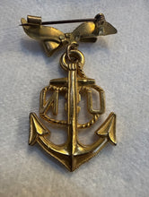 Load image into Gallery viewer, WWII US Navy Sweetheart Brooch Pin, Gold Color Bow & US Navy Fouled Anchor