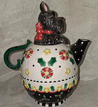 Load image into Gallery viewer, Michel & Company Stackable Scottie Dog Christmas 2001 Ceramic Teapot Set Lid