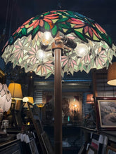 Load image into Gallery viewer, Beautiful vintage unique, Tiffany style floral floor lamp