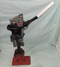 Load image into Gallery viewer, (4) Mec 600 Jr 12 Gauge Single Stage Shotshell Reloading Press