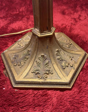 Load image into Gallery viewer, Antique early 20th-century Art Nouveau / Arts and Crafts slag glass table lamp