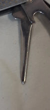 Load image into Gallery viewer, 1965 CAMILLUS U.S. MILITARY UTILITY FOLDING KNIFE VIETNAM ERA - VINTAGE