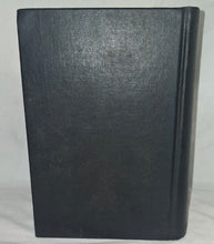 Load image into Gallery viewer, The New Family Doctor (Spanish Edition) El Nuevo Médico de la Familia 1925