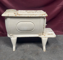 Load image into Gallery viewer, Vintage Atlanta Stove No 2 White Cast Iron Wood Laundry Box Stove