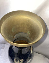 Load image into Gallery viewer, Vintage Mother of Pearl Abalone Inlayed Black Brass Vase Bird Floral Korea