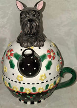 Load image into Gallery viewer, Michel & Company Stackable Scottie Dog Christmas 2001 Ceramic Teapot Set Lid