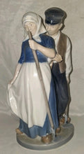 Load image into Gallery viewer, Royal Copenhagen Denmark Porcelain Figurine 1306 Dutch Couple Farmer & Milkmaid