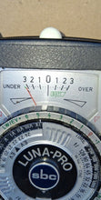 Load image into Gallery viewer, Vintage Gossen Luna-Pro SBC Analog Light Exposure Meter w/ Case