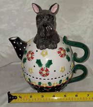 Load image into Gallery viewer, Michel & Company Stackable Scottie Dog Christmas 2001 Ceramic Teapot Set Lid