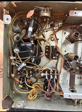 Load image into Gallery viewer, RARE Antique 1938 Philco Model 38-5 Tombstone Vacuum Radio “WORKING”