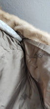 Load image into Gallery viewer, Vintage Mink Fur Stole Cape 1950s 2 Pocket Santa Ana