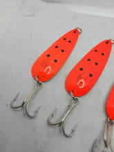 Load image into Gallery viewer, 4 VINTAGE EPPINGER ROK’T DEVLET FISHING LURES