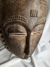 Load image into Gallery viewer, Vintage Carved African Cameroon Bamum Tribal Mask Bird on Head (af1011)