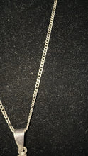 Load image into Gallery viewer, LOVELY Italy VINTAGE STERLING SILVER STARFISH DANGLE NECKLACE 24”