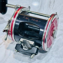 Load image into Gallery viewer, F145- Vintage Penn Senator 114HLW High Speed Light Wide Spool 6/0 Big Game Reel