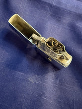 Load image into Gallery viewer, RARE Vintage 1964 Vietnam Era Zippo Lighter With US Navy Chiefs Fouled Anchor