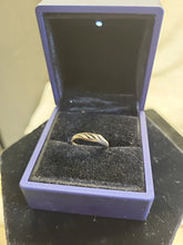 Load image into Gallery viewer, Antique English 1914 9K Gold Croissant Baguette Twist Ring- 1.2 Grams