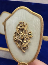 Load image into Gallery viewer, Vtg Matson 1930s Gold Tone Daisy 3-D Vanity Set Hand Mirror Brush Comb Rare Read