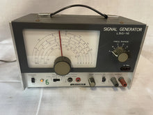 Load image into Gallery viewer, Vintage Leader Electronics LSG-16 Signal Generator working Condition