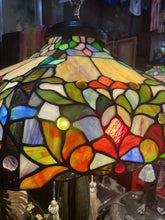 Load image into Gallery viewer, Unique Beautiful Pair Of Vintage Tiffany Style Stained Glass Table Lamps