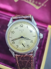 Load image into Gallery viewer, Vintage 1940 Man’s BULOVA SHOCKMASTER Stunning Gold Dial