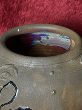Load image into Gallery viewer, NS21- ALEX LONG Iridescent Raku Lava Pottery 7.25” Vase, SIGNED 2012