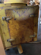 Load image into Gallery viewer, PORTABLE LIGHTHOUSE LIGHT FLOODLIGHT AGA MARITIME VINTAGE FRESNEL LENS Yellow