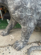 Load image into Gallery viewer, Large Life Size majestic metal Cheetah Statue 41”