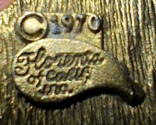 Load image into Gallery viewer, Vintage 1970 Florenza of California Gold Gilt Wall Outlet &amp; Switch Plate Covers
