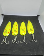 Load image into Gallery viewer, Set Of 4 Dardevle 128 Dardevlet - Chartreuse w/Red Dots
