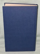 Load image into Gallery viewer, Signed 1968 New Soaring Pilot Ann &amp; Lorne Welch 1st Ed DJ Gliding History Marfa
