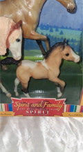 Load image into Gallery viewer, Breyer Spirit Kiger Mustang Family Action Set #751104 2002 NIB DreamWorks Horses

