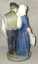 Load image into Gallery viewer, Royal Copenhagen Denmark Porcelain Figurine 1306 Dutch Couple Farmer &amp; Milkmaid
