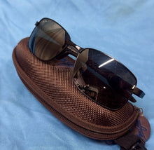 Load image into Gallery viewer, Maui Jim Shoal MJ797-2M Polarized Sunglasses Satin Black Frame Grey with Case
