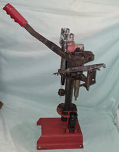 Load image into Gallery viewer, (1) Vintage MEC Sizemaster SM77 12 Gauge Shotshell Reloading Press
