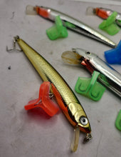 Load image into Gallery viewer, Lot of 4 Bagley Top Gun 5 Minnow Lures Gold Silver
