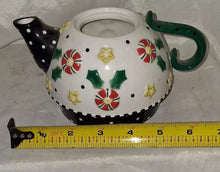 Load image into Gallery viewer, Michel &amp; Company Stackable Scottie Dog Christmas 2001 Ceramic Teapot Set Lid
