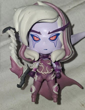 Load image into Gallery viewer, 2014 Blizzard Cute But Deadly Sylvanas Windrunner Series 1 WoW Figure w/ Bow

