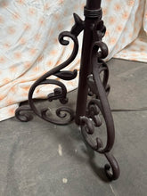 Load image into Gallery viewer, Really unique Tiffany style beautiful floor lamp 57 inches tall
