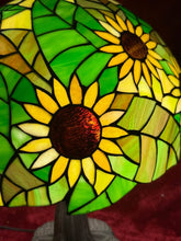 Load image into Gallery viewer, Beautiful Vintage large Tiffany style table lamp with sunflower motif 31“ x 19“
