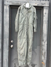 Load image into Gallery viewer, New 1978 USAF USMC USN CWU 27/P SUMMER One Piece Flight Suit Coverall Never Worn
