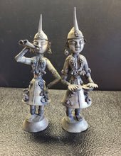 Load image into Gallery viewer, VTG Rajasthani Metal Musician Band Duo Figurines 7.5" Tin India Pakistan
