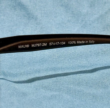Load image into Gallery viewer, Maui Jim Shoal MJ797-2M Polarized Sunglasses Satin Black Frame Grey with Case
