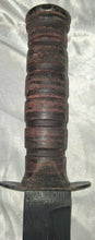 Load image into Gallery viewer, Vintage U.S. UTICA CUT CO USMC Mark 2 Ka-Bar Style Fighting Knife w/ Sheath
