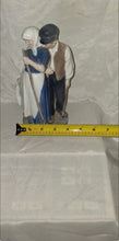 Load image into Gallery viewer, Royal Copenhagen Denmark Porcelain Figurine 1306 Dutch Couple Farmer &amp; Milkmaid
