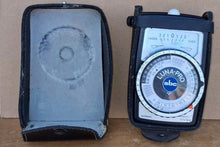 Load image into Gallery viewer, Vintage Gossen Luna-Pro SBC Analog Light Exposure Meter w/ Case
