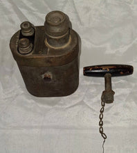 Load image into Gallery viewer, WWII WW2 US Army Corp Of Engineers Blasting Machine 10 Cap Patent Date 1930
