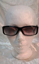 Load image into Gallery viewer, Christian Dior Celebrity 4 885 Black Sunglasses Gray Lenses Italy 57-14 125
