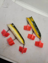 Load image into Gallery viewer, Vtg Pair Of HEDDON LUCKY 13 FROG PLASTIC FISHING LURE
